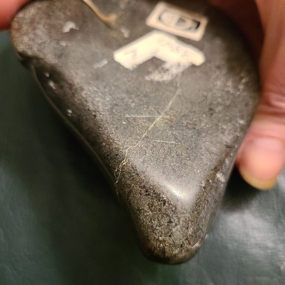 Eskimo Art stylized carved Stone Head - Picture 9 of 10